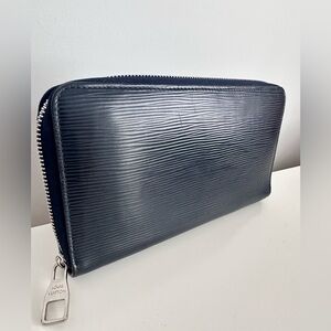 Louis Vuitton Zippy Organizer Wallet Navy Epi Leather CA2176 Spain 2016